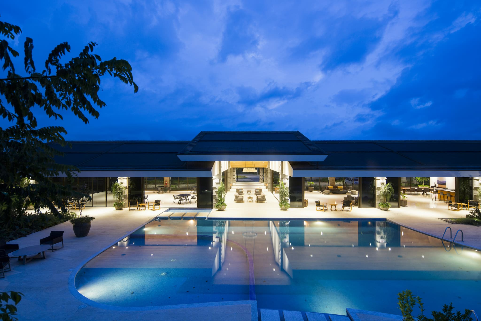 Luxury Island Indulgence — 7 Days